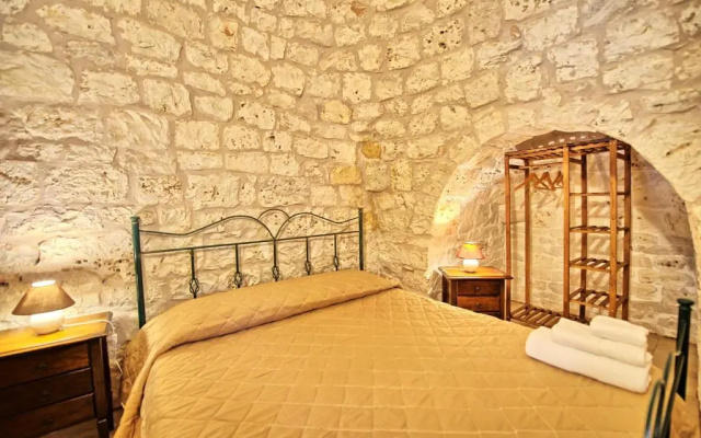 Trullo Santo Stefano by PosarelliVillas