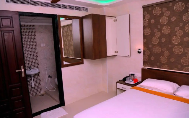 Sri Maharaja Residency