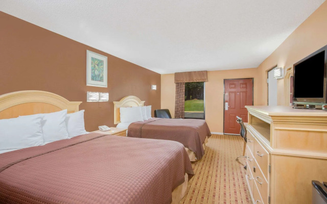 Columbus Inn and Suites