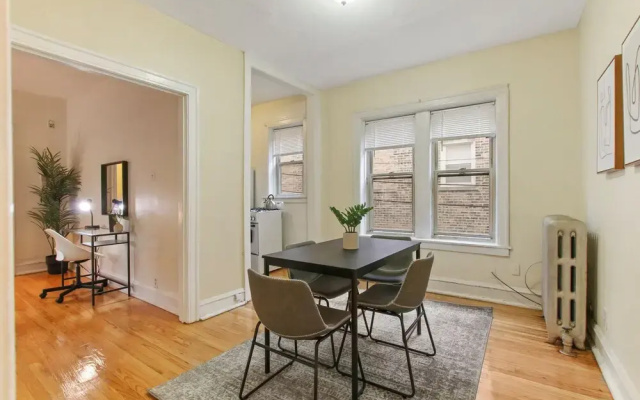 Cozy 1BR in Rogers Park - Touhy 2W
