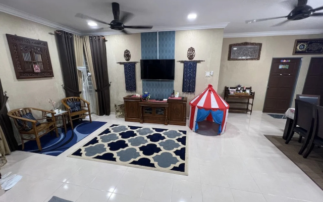 RizQin Homestay Bachok