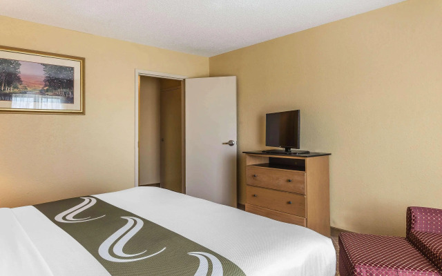 Quality Inn Perrysburg - Toledo South