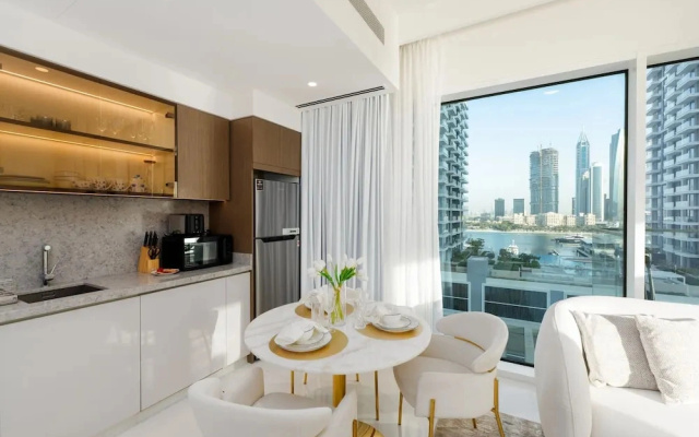 Elite 1BR Emaar Beachfront Near Marina JBR