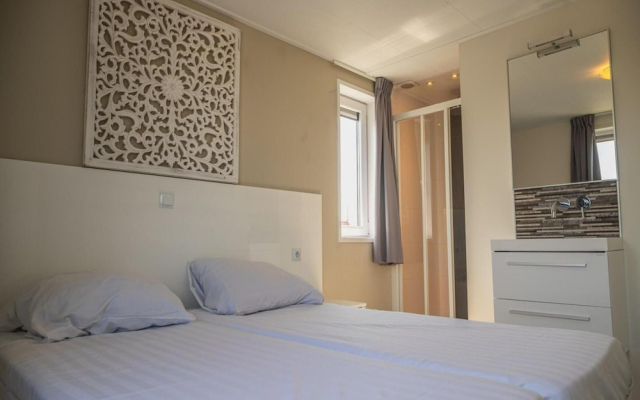Modern, Spacious, Detached Holiday Home, Near Alkmaar