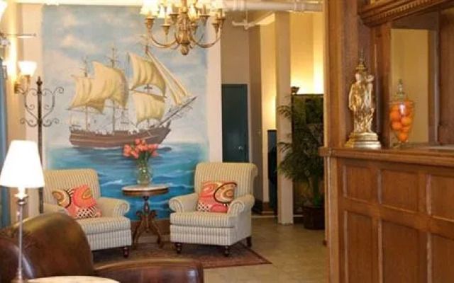 Smugglers Cove Inn