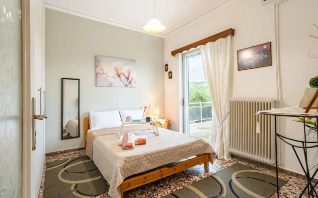 Seaside Family Haven - Avia s Spacious Getaway