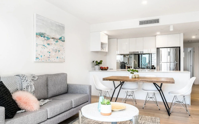 Adam + Eve - 2 Bedroom Luxury Apartment