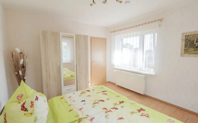 Beautiful Apartment With Romantic Garden and Cosy Terrace