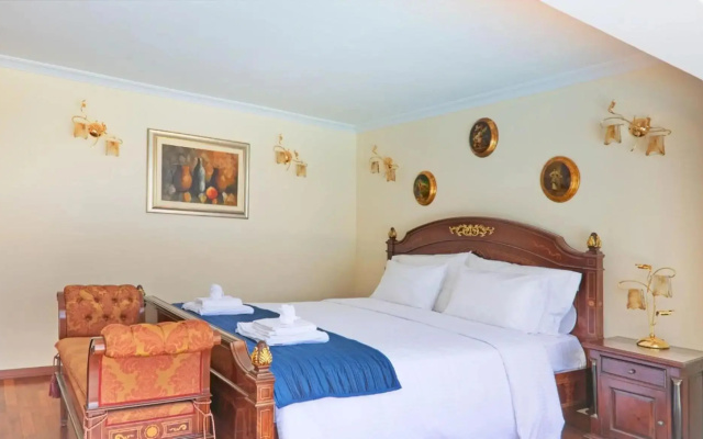 Limassol Beachfront Holiday Villa