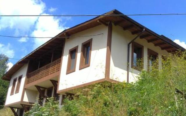 Отель Chepelare Holiday Guest House Чепеларе вид на фасад