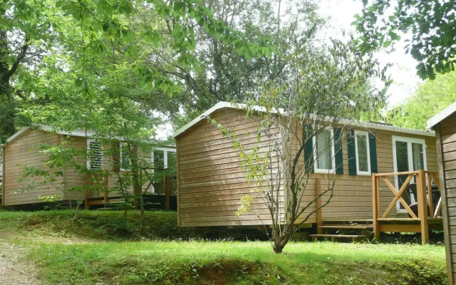 Camping Les Charmes