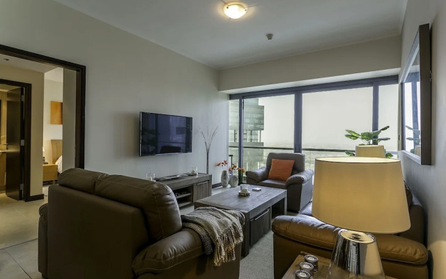 One Perfect Stay - Goldcrest Views 1