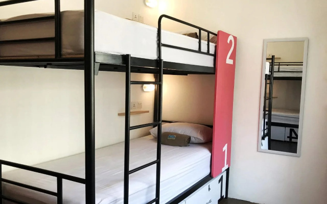Teduh Hostel Kota Tua