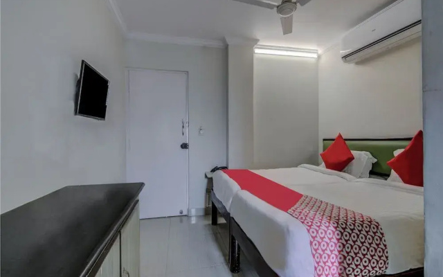 Oyo 14323 Anupama Hotel