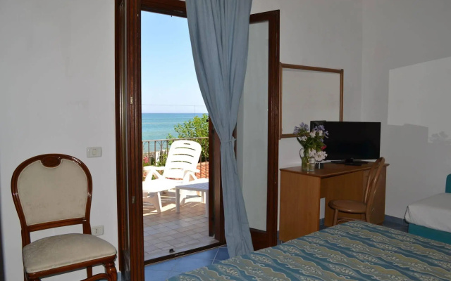 Albergo Residence Villa a Mare