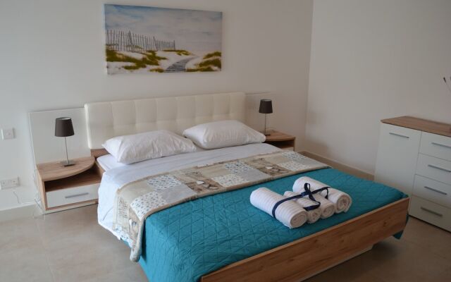 Отель Sunrise Yacht Marina - Sliema Valletta вид на фасад
