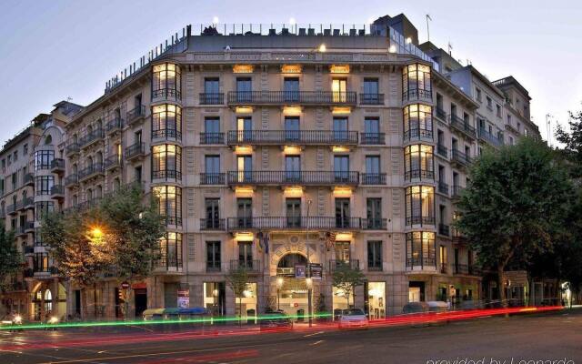 Axel Hotel Barcelona & Urban Spa - Adults Only (Gay friendly) вид на фасад