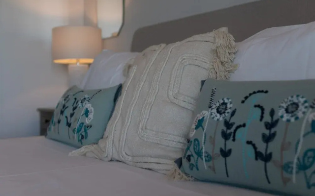 Beachfront Apartment in Isla Canela