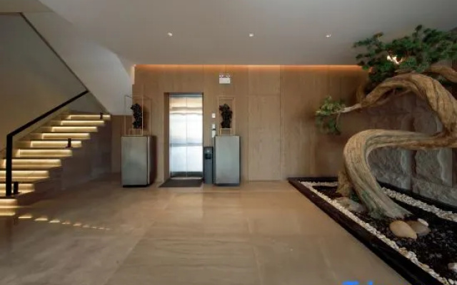 Tinghuyin Homestay (Yangzhou Slender West Lake Scenic Area)