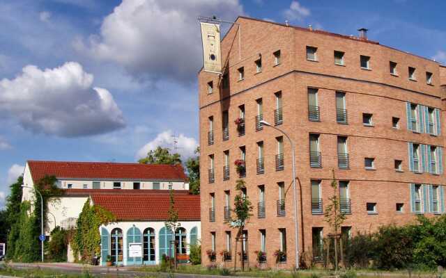Albergo Hotel вид на фасад