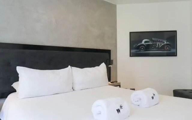 w Upscale 2BR Near Larcomar Miraflores
