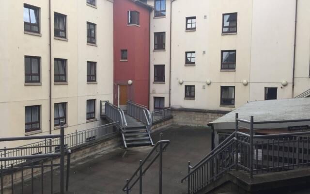Отель Euro Hostel Edinburgh Halls Великобритания, Эдинбург - отзывы, цены и фото номеров - забронировать отель Euro Hostel Edinburgh Halls онлайн вид на фасад
