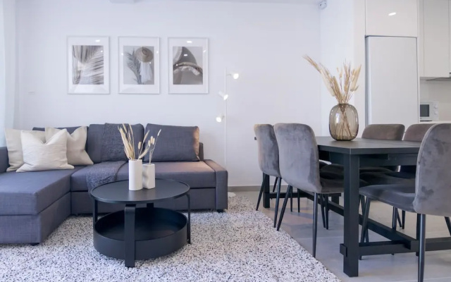 Phaedrus Living: Limnaria Luxury Flat Vine 121