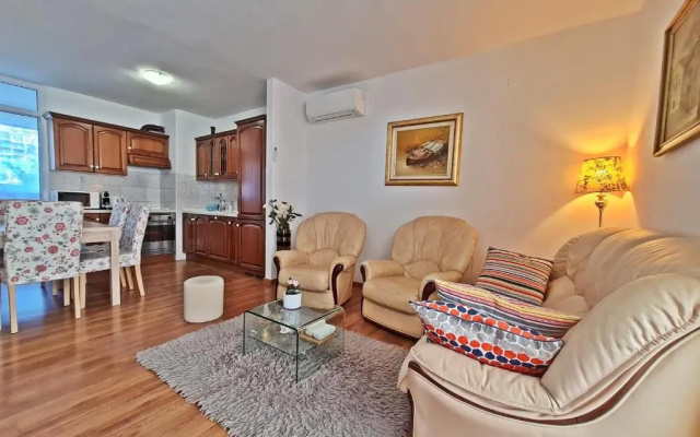 Apartment Nina Marie II