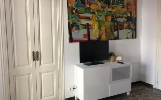 1 Casual Apartments