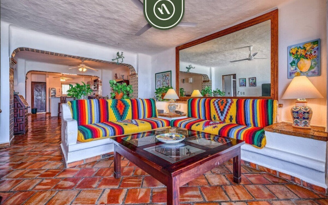 Ocean View 2Br Condo-balcony-beach-pool - 310