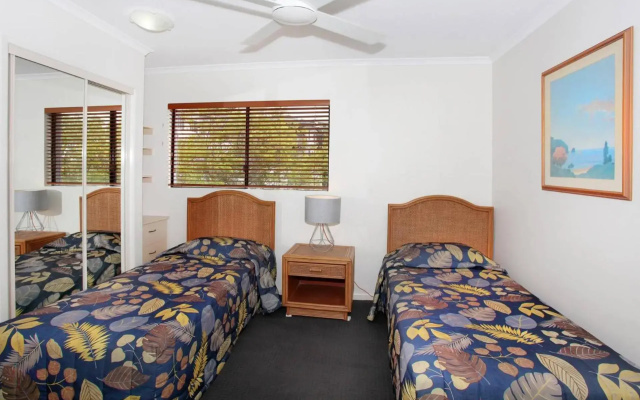 Unit 4 'Beaumont Sur Mer', Coolum Beach