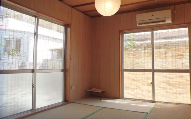 Chura Akagawara