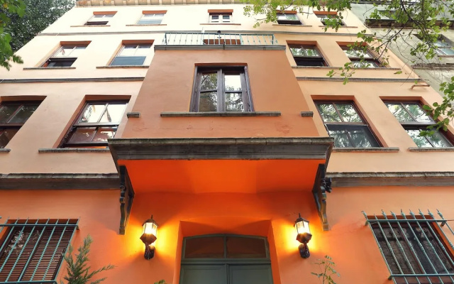 Noble House Galata