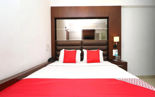 OYO 29950 Hotel Ml Pride