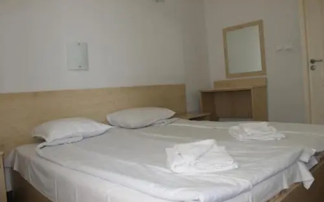 Bisser Aparthotel