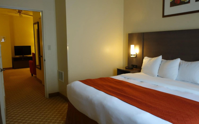 Country Inn & Suites by Radisson, Clinton, IA