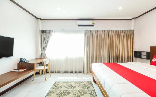 De Phunchai Hometel