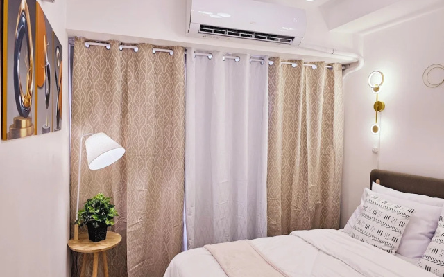 Acellyne's Suites at The Residences