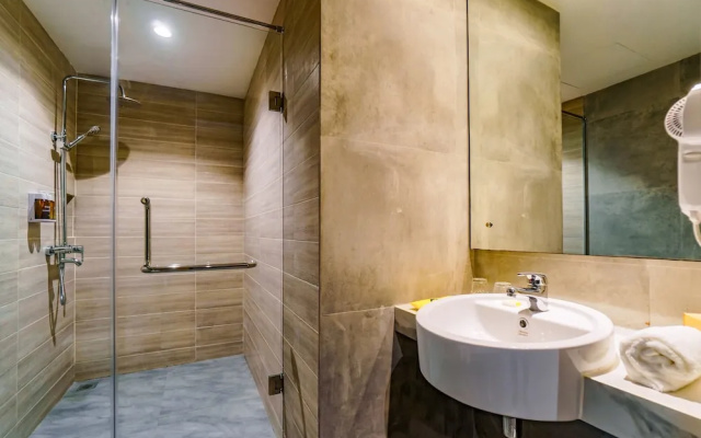 Yello Hotel Harbour Bay Batam