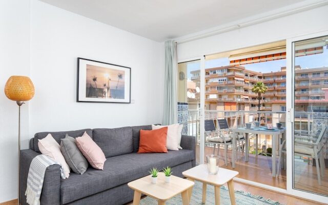 Отель Delightful Apartment on The First Shoreline Ref 141 Испания, Фуэнхирола - отзывы, цены и фото номеров - забронировать отель Delightful Apartment on The First Shoreline Ref 141 онлайн