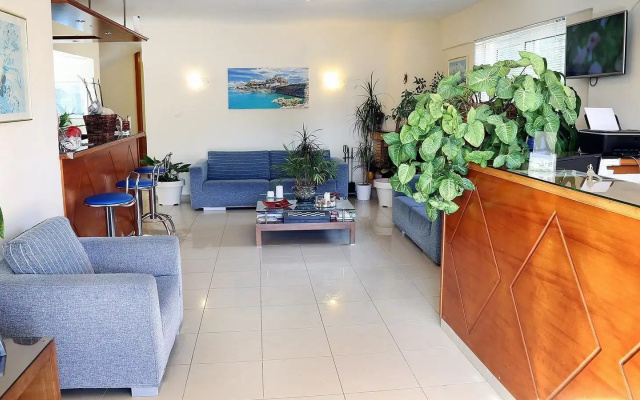 Peri's Hotel