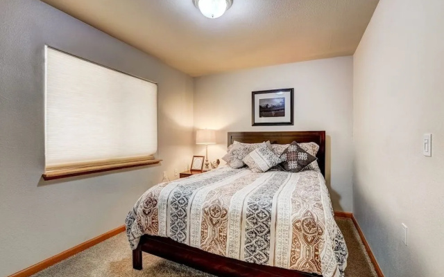 Montgomery Estates Bliss - Hot Tub, Pets, Family Fun!