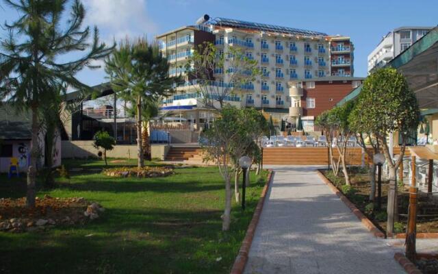 Akin Paradise Hotel вид на фасад