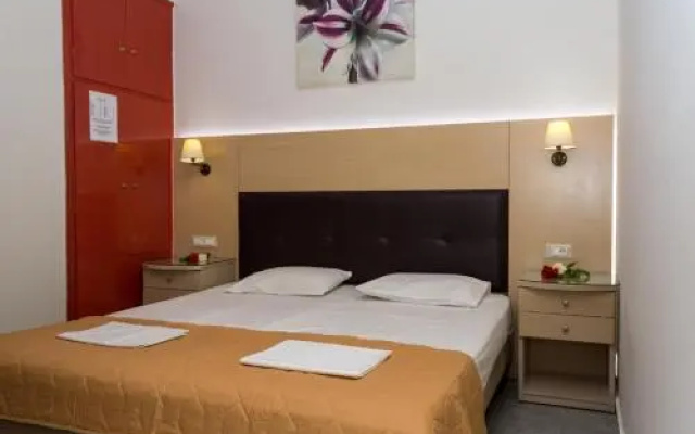 Rose Club Hotel