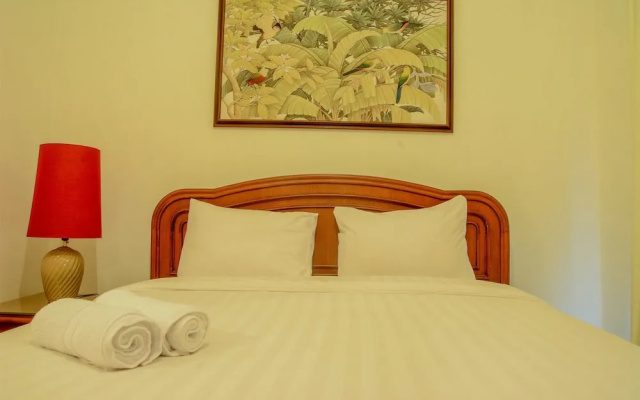 Classic Studio Room Cosmo Terrace Apartment By Travelio
