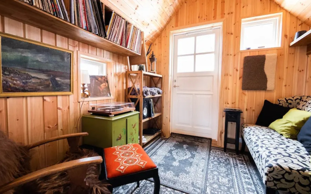 Lava Lodge