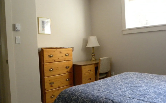 Hillcrest Avenue Bed & Breakfast