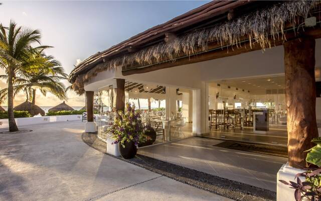 Отель Desire Riviera Maya Pearl Resort All Inclusive- Couples Only вид на фасад
