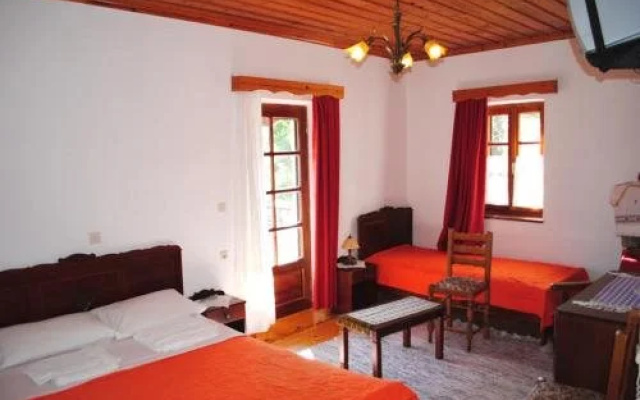 Aloni Guesthouse