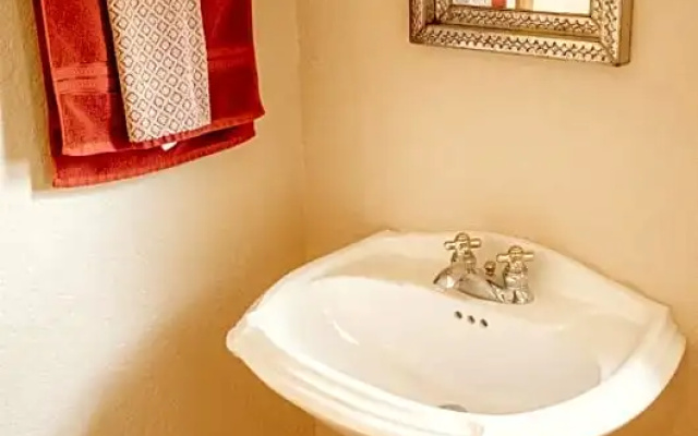 Casa del Rio Bed and Breakfast
